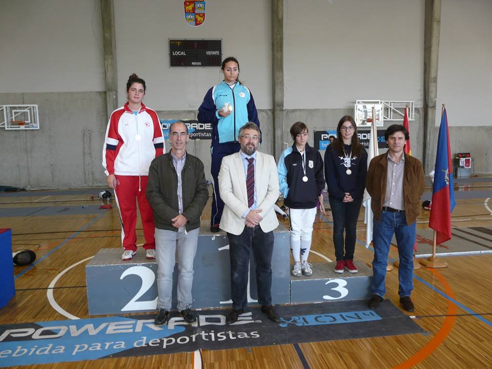 ESGRIMA – Sofia Gouveia no pódio do Trofeo Nacional de Florete Junior en Baiona