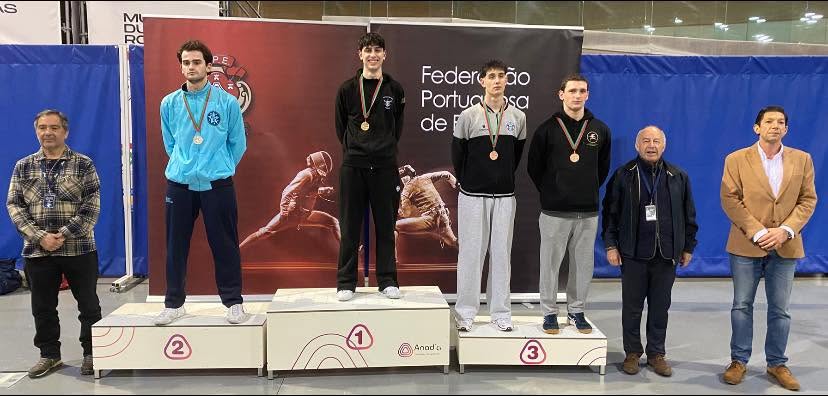ESGRIMA – Rodrigo Pinheiro campeão nacional júnior